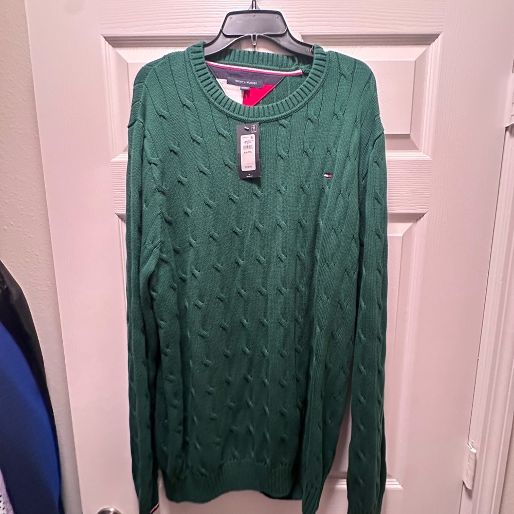 NWT Tommy Hilfiger Knit Sweater